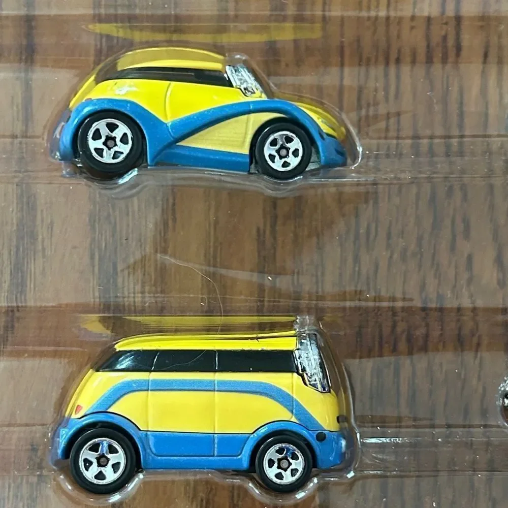 Hot Wheels fun minion
